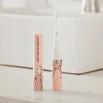 Matchstick Monkey: szczoteczka elektryczna Małpka pastelowy róż - obrazek 2