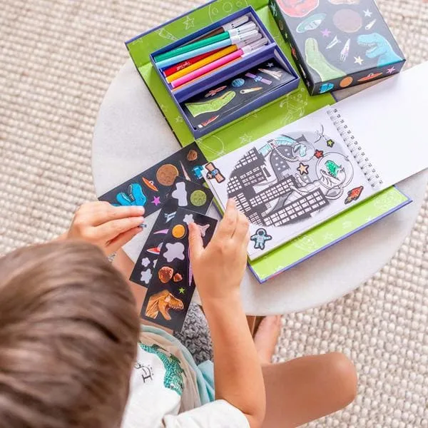 Tiger Tribe: zestaw kolorowanek Dinozaury w Kosmosie - obrazek 4